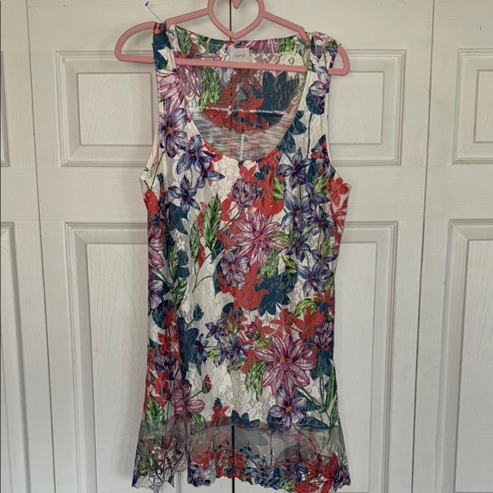 cupio Floral Sleeveless Lace Top